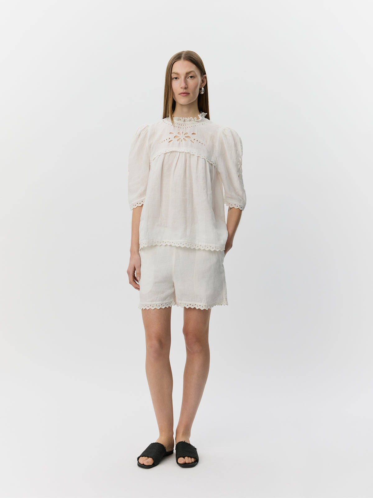 Sofie Schnoor WOMEN ALIXSW SCALLOP KANT SHORTS Shorts 0159 Cream White