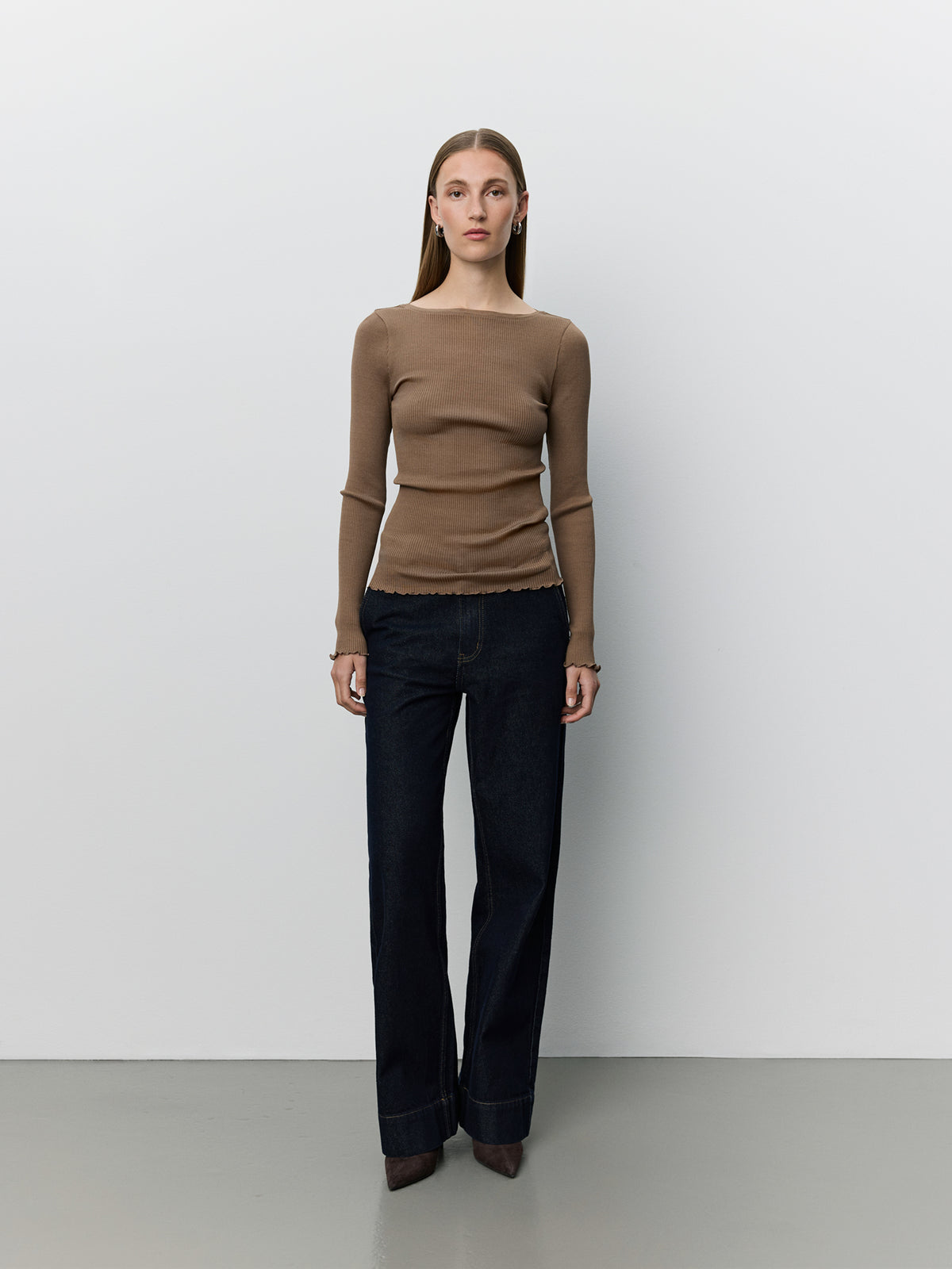 Sofie Schnoor WOMEN IRISASW LANGÆRMET T-SHIRT T-shirt lang ærmet 9099 Middle Brown