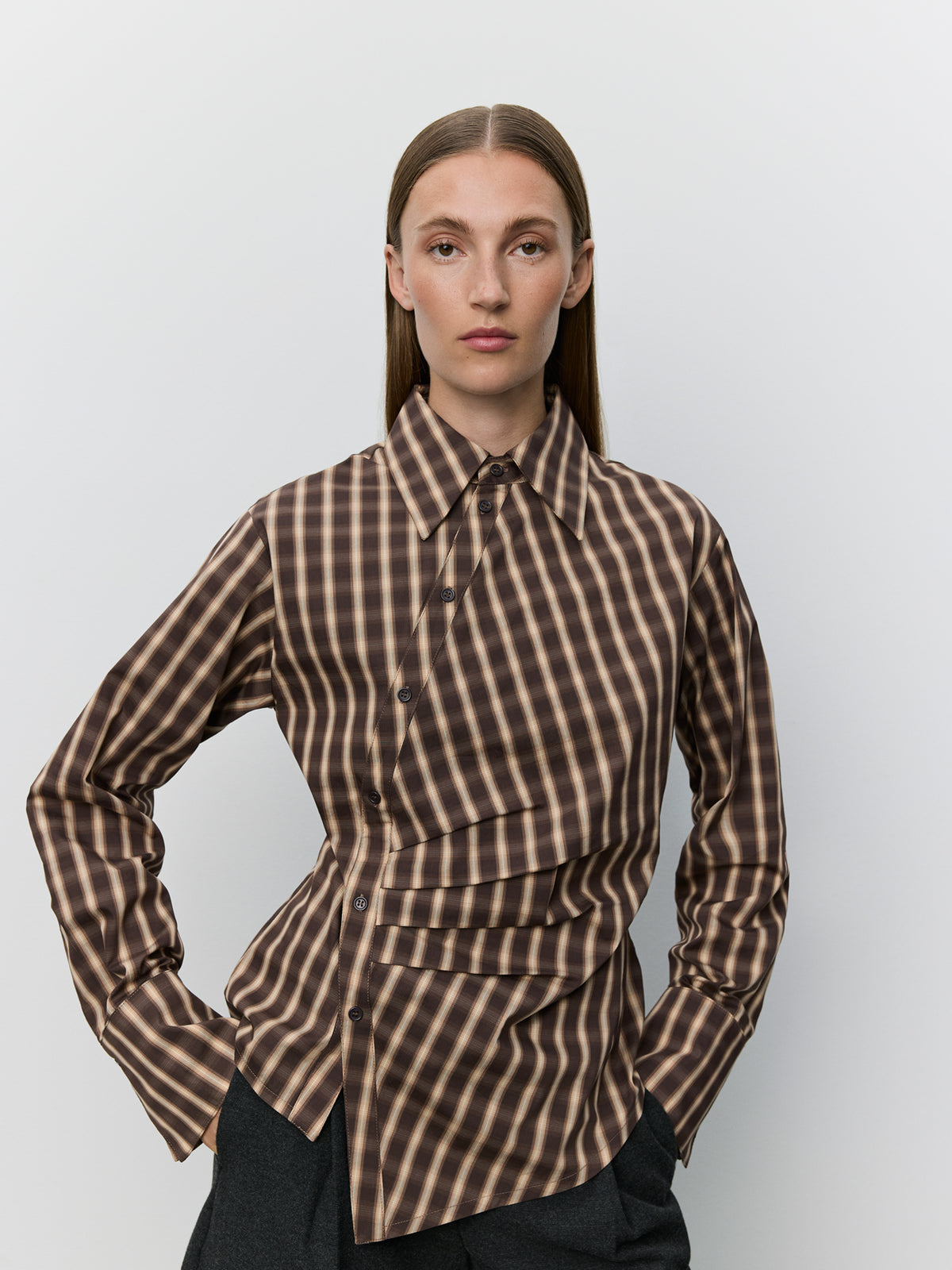 Sofie Schnoor WOMEN PAIGESW ASYMMETRISK SKJORTE Skjorte 9007 Brown check