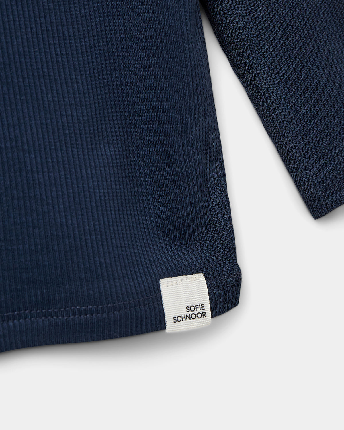 Sofie Schnoor KIDS PETRICIASB T-SHIRT LANGÆRMET T-shirt lang ærmet 5119 Navy Blue