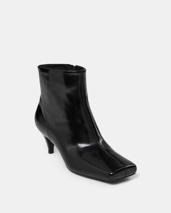 ZELDASW LEDERSTIEFEL